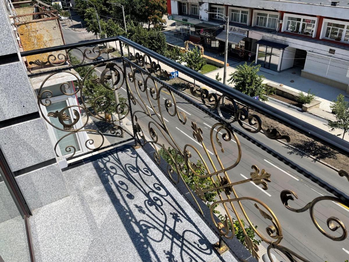 Prestige Apart-Hotel Chisinau Ngoại thất bức ảnh